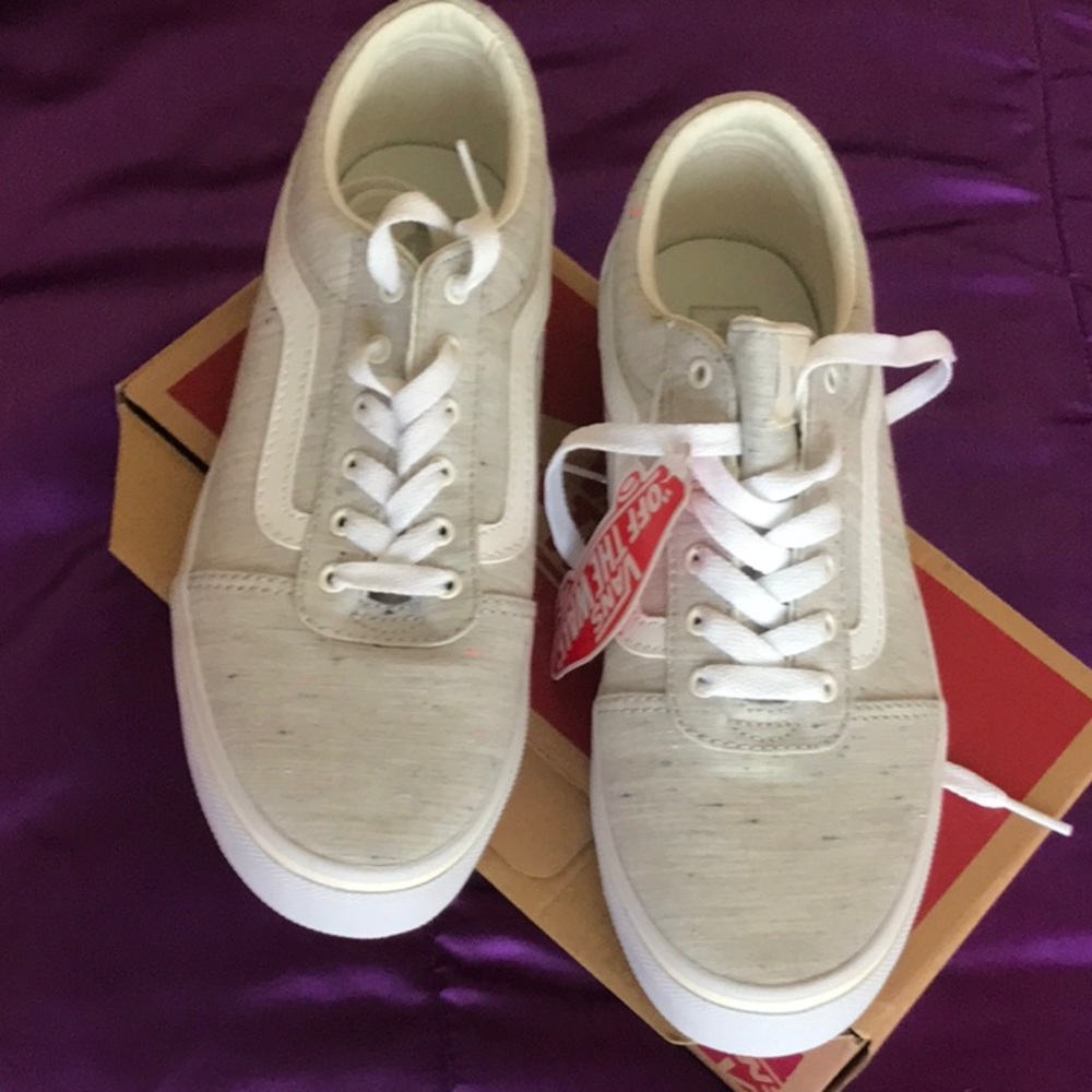 Vans, Woman’s size 5, Ward (speckle)Gray, New with tag and box